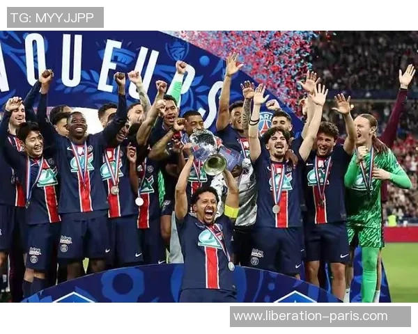 意甲赛场曼城大胜拜仁引发全场热烈反响精彩集锦回顾