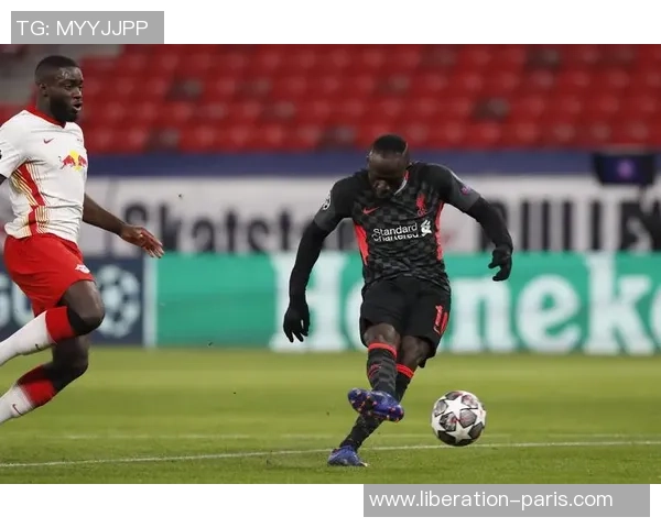 欧冠大战：莱比锡狂胜里昂6-2神奇扑救点燃全场激情