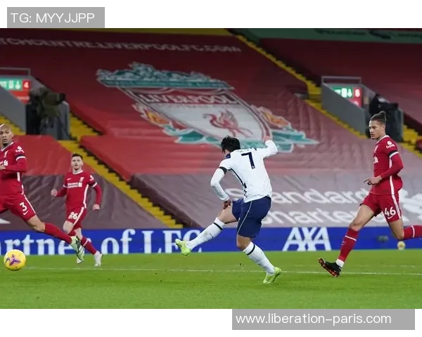 英超精彩对决AC米兰3-0战胜利物浦神扑瞬间点燃全场激情