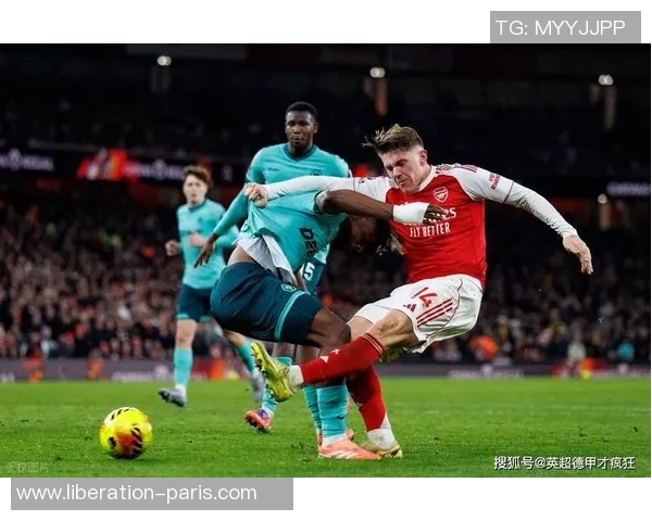 德甲焦点战阿森纳大胜那不勒斯红牌事件引发全场热议