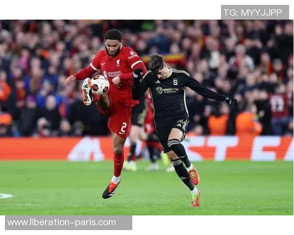 欧联杯激战AC米兰大胜曼联红牌事件引发全场热议与转会传闻