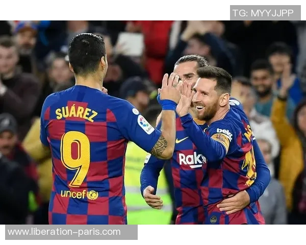 巴萨友谊赛大胜本菲卡五球狂潮补时进球点燃全场激情 巴萨友谊赛大胜本菲卡五球狂潮补时进球点燃全场激情