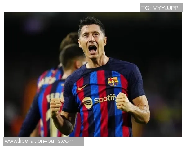 英超经典战役拜仁3-0巴萨神扑成焦点战术解析引发热议