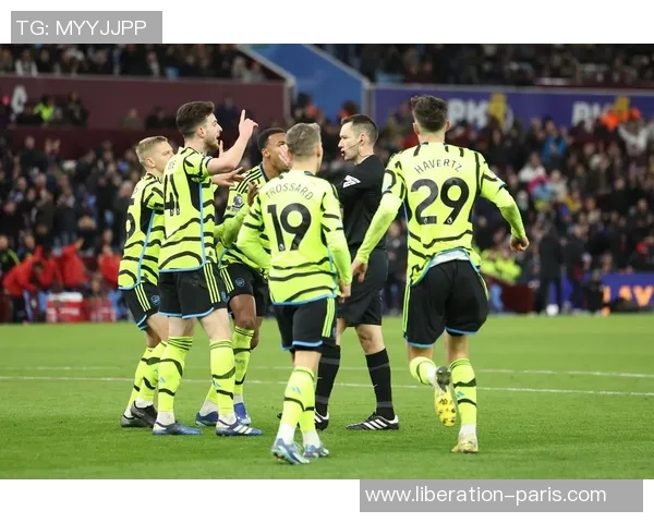 曼联在世界杯激战中以5-1大胜那不勒斯补时进球点燃全场激情 曼联在世界杯激战中以5-1大胜那不勒斯补时进球点燃全场激情