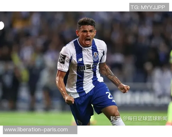 意甲焦点战波尔图与尤文图斯战平帽子戏法引发全场热烈反响